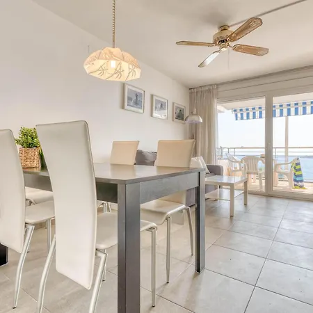 Apartamento Frente Al Mar | Terraza | Mascotas Ok - Es-89-125